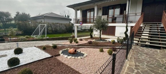 4 bedrooms Villa in Basiano, Italy No. 5015 4