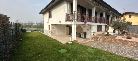 4 bedrooms Villa in Basiano, Italy No. 5015 5