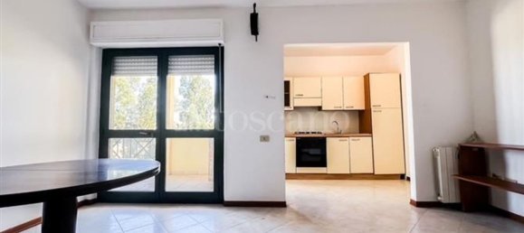 Квартира с 2 комнатами в Ольбия, Италия № 258026 11