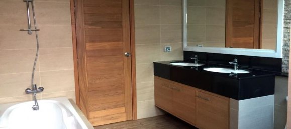 Café/restaurante de 3 dormitorios en Bang Lamung, Thailand No. 91 12