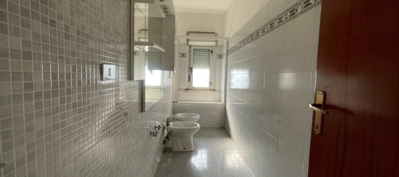 7 rooms House in Nettuno, Italy No. 107262 4