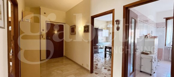 2 bedrooms Apartment in Bra, Italy No. 269132 4