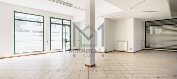 Propriété commerciale à Lissone, Italy 136m² No. 232550 7