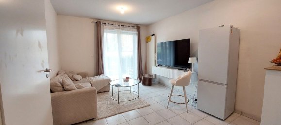 1 bedroom Apartment in Amilly, France No. 45369 3