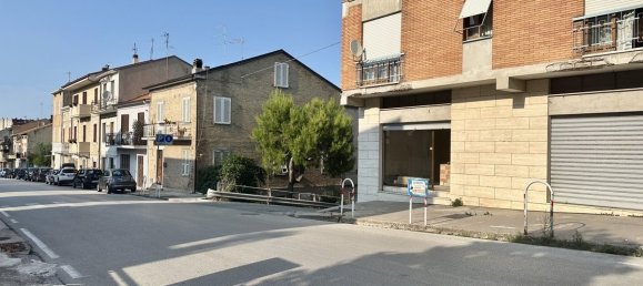 Imóvel comercial T3 em Porto Sant'Elpidio, Italy N.º 332796 14