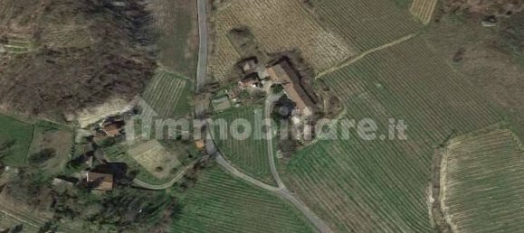 Дом с 5 комнатами в Стреви, Италия № 205218 14