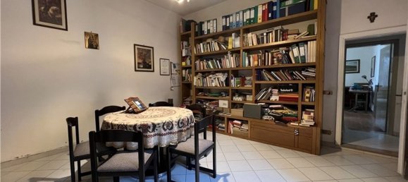 Casa de 4 habitaciónes en Lastra a Signa, Italy No. 111506 10