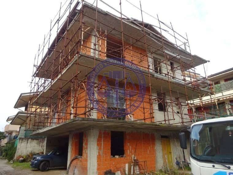 Villa T6 em Bollate, Italy N.º 279138