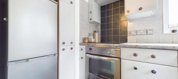 2 bedrooms House in Bordon, United Kingdom No. 13864 5