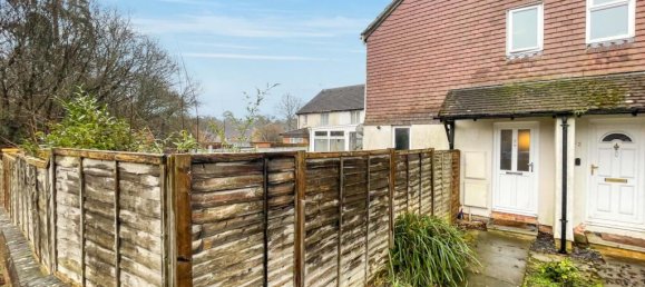 2 bedrooms House in Bordon, United Kingdom No. 13864 12