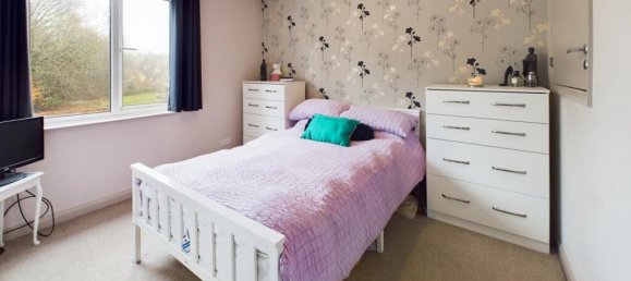 2 bedrooms House in Bordon, United Kingdom No. 13864 9