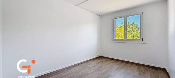 3 bedrooms Apartment in Vernon, France No. 358748 7