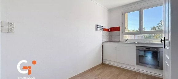 3 bedrooms Apartment in Vernon, France No. 358748 2