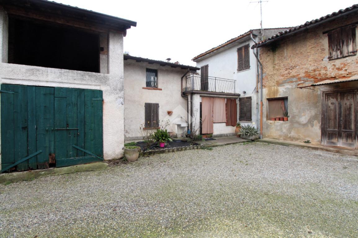 4-salle Maison à Cumignano sul Naviglio, Italy No. 235679