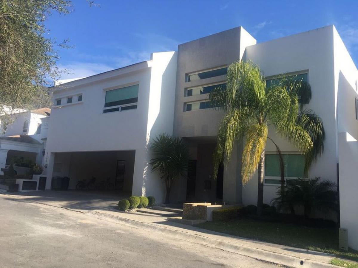 Дом с 3 спальнями в Нуэво Леон, Мексика № 165725