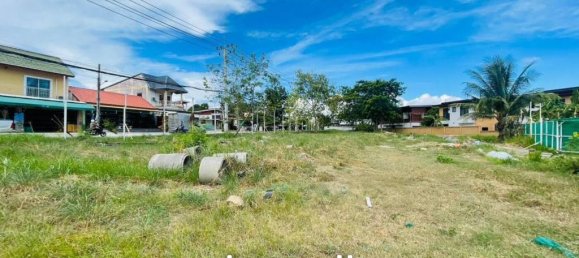 Gewerbliche Immobilie in Pattaya, Thailand 1792m², Nr. 15314 2