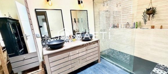 5 bedrooms House in Berat, France No. 196975 6