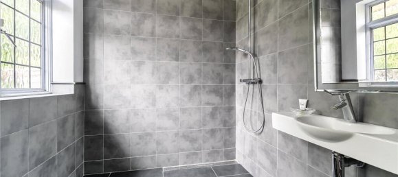 5 bedrooms House in Watford, United Kingdom No. 6688 16