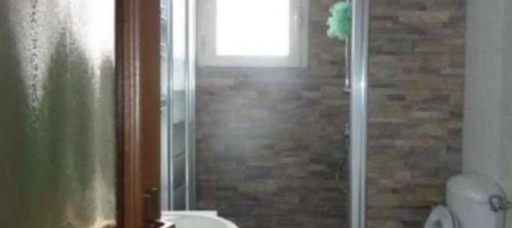 3-salle Appartement à Turin, Italy No. 207074 5