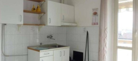 3-salle Appartement à Turin, Italy No. 207074 6