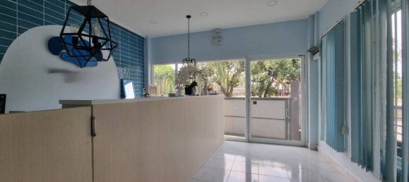 Отель, гостиница с 11 спальнями в Банг Саре, Таиланд № 58401 3