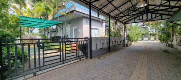 Отель, гостиница с 11 спальнями в Банг Саре, Таиланд № 58401 8