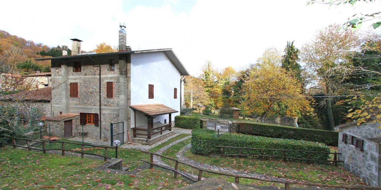 10غرفة منزل في Piancastagnaio, Italy رقم 64303