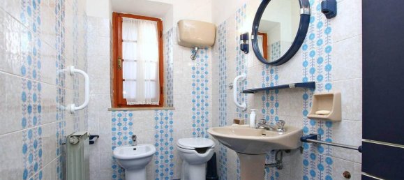 10 rooms House in Piancastagnaio, Italy No. 64303 14