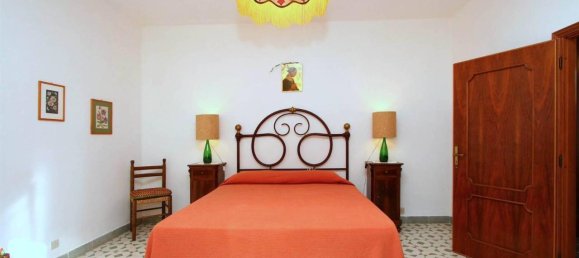 10 rooms House in Piancastagnaio, Italy No. 64303 20