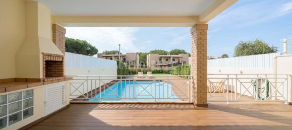 4 Schlafzimmer Stadthaus in Quarteira, Portugal, Nr. 305263 13