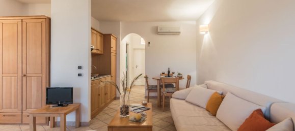 2 bedrooms Apartment in Olbia, Italy No. 336680 7