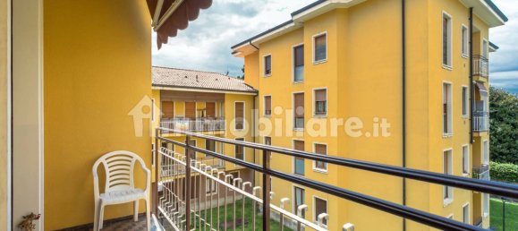 Apartamento de 3 dormitorios en Merate, Italy No. 276358 7