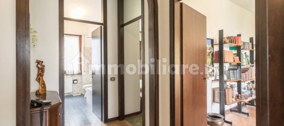 Apartamento de 3 dormitorios en Merate, Italy No. 276358 12