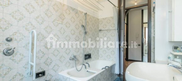Apartamento de 3 dormitorios en Merate, Italy No. 276358 19