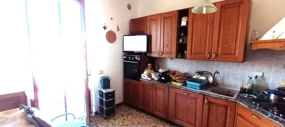 Apartamento de 5 divisões em Agliana, Italy N.º 269015 2