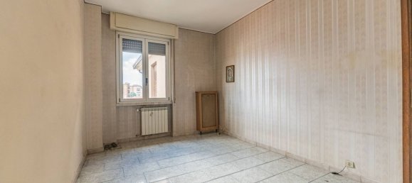 2-salle Appartement à Corsico, Italy No. 290584 7