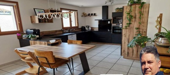 4 bedrooms Office in Mions, France No. 302805 9