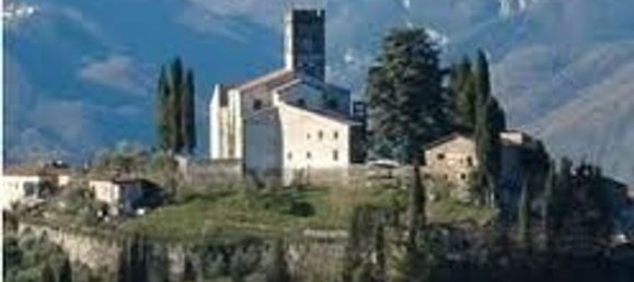7 rooms House in Barga, Italy No. 70383 8