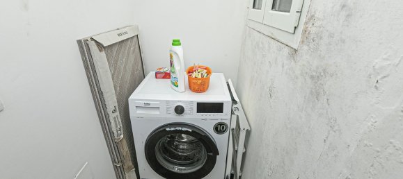 4 rooms Apartment in Genoa, Italy No. 60416 27