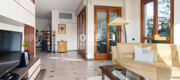 3 rooms Apartment in Monza, Italy No. 117093 14