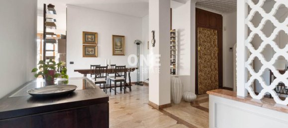 3 rooms Apartment in Monza, Italy No. 117093 8