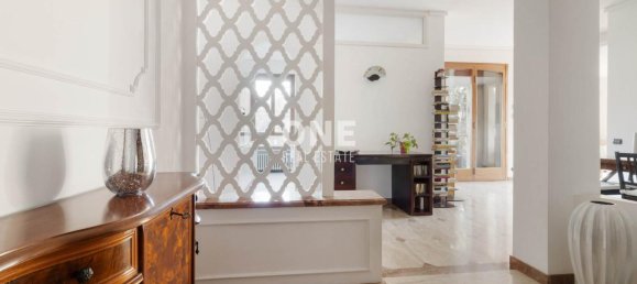 3 rooms Apartment in Monza, Italy No. 117093 6