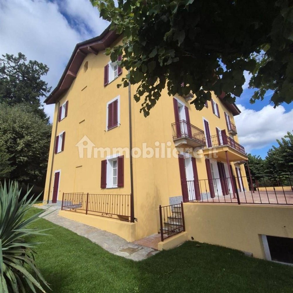 Apartamento de 1 dormitorio en Como, Italy No. 341528