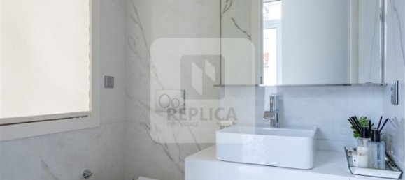 13 bedrooms Townhouse in Porto, Portugal No. 124488 10