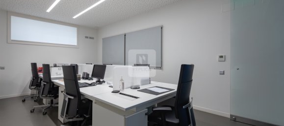 13 bedrooms Townhouse in Porto, Portugal No. 124488 23