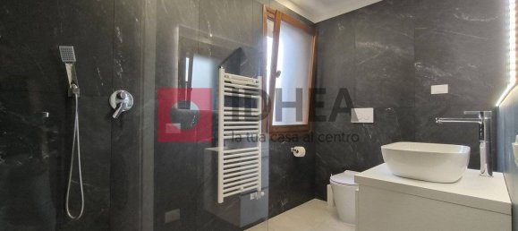 1 bedroom Apartment in Carbonera, Italy No. 302487 14
