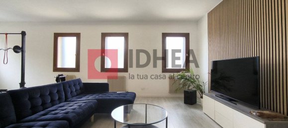 1 bedroom Apartment in Carbonera, Italy No. 302487 2