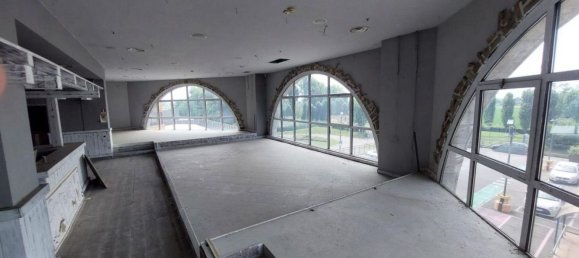 Gewerbliche Immobilie in Inzago, Italy 446m², Nr. 379259 2