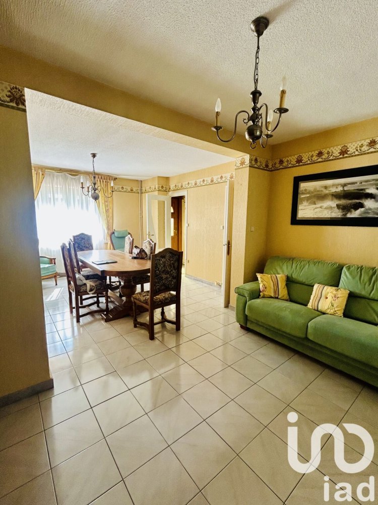 3 Schlafzimmer Haus in Essars, France, Nr. 285781