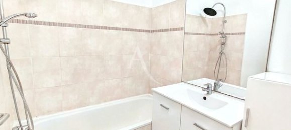 Casa de 3 dormitorios en Avignon, France No. 310335 11